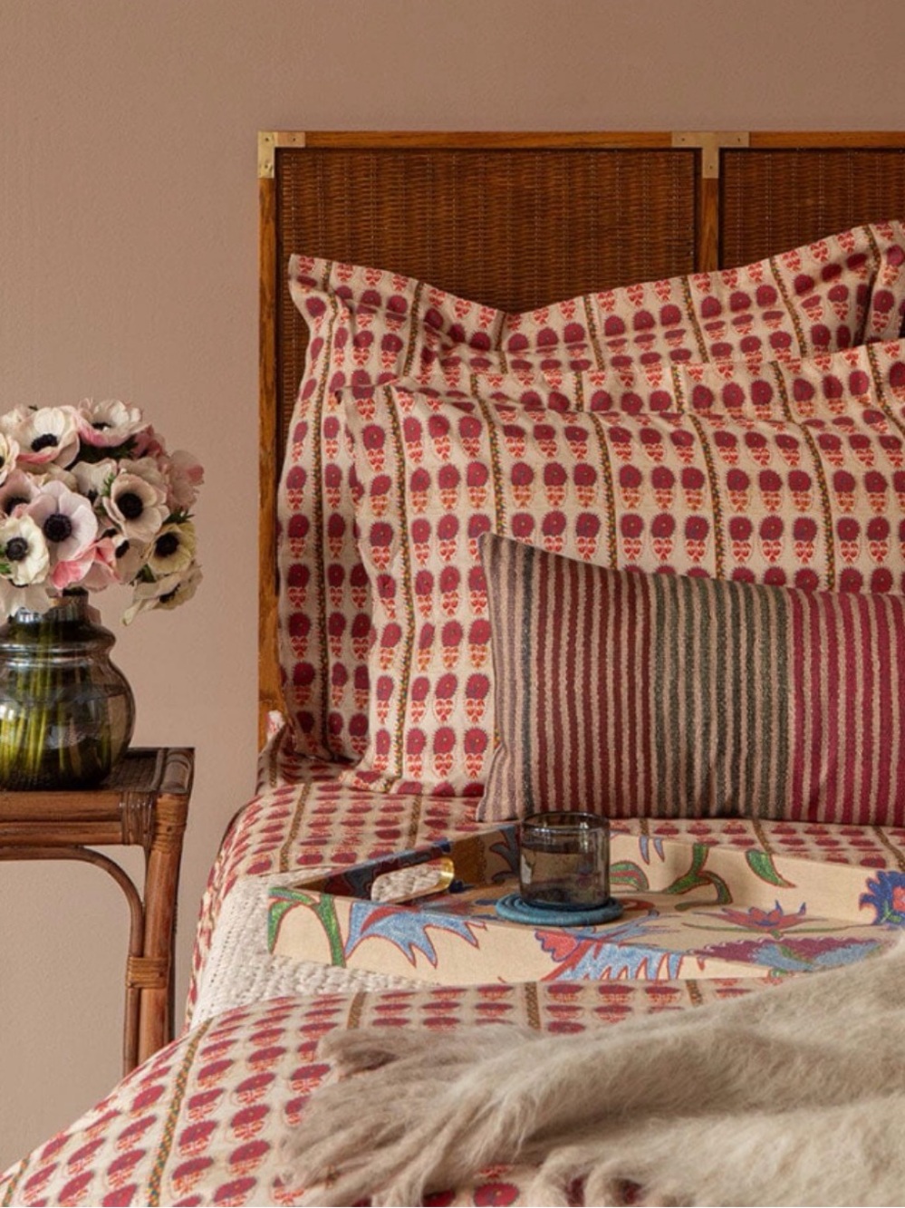 St. Frank Fuchsia Daisy Suzani Sheet Set